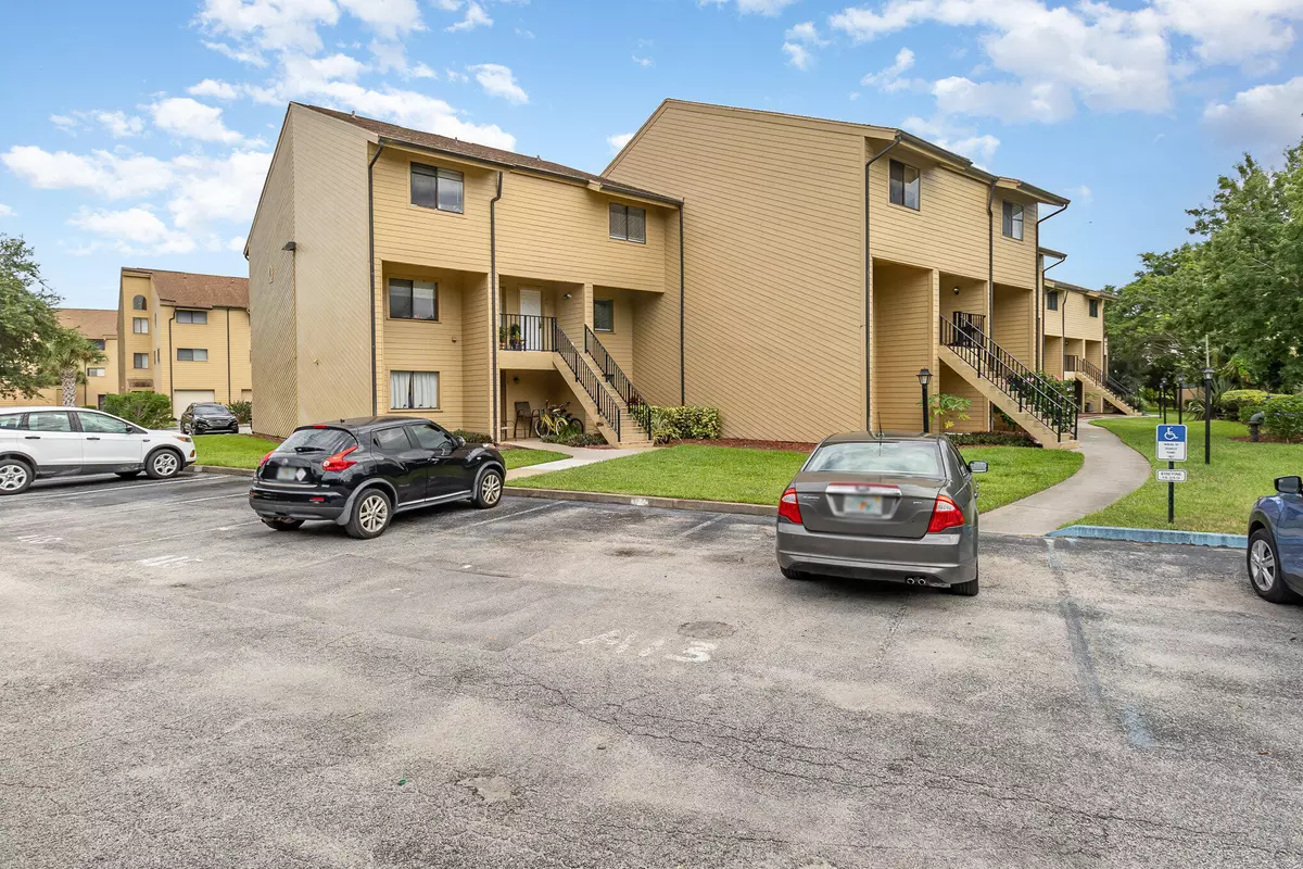 Melbourne, FL 32935,441 N Harbor City BLVD #20