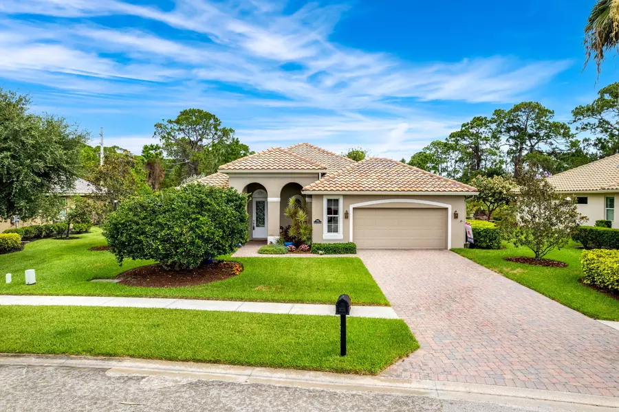 7663 Fieldstone Ranch SQ, Vero Beach, FL 32967