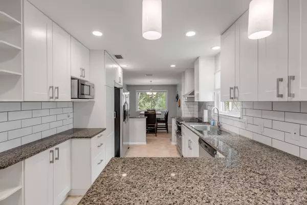 New Smyrna Beach, FL 32169,4229 Gull CV