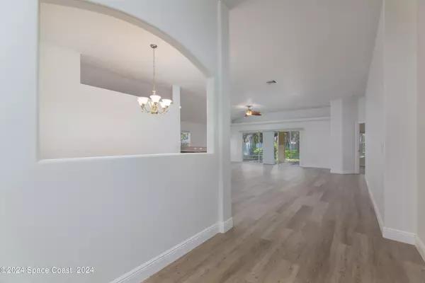 Palm Bay, FL 32905,893 Tavernier CIR NE