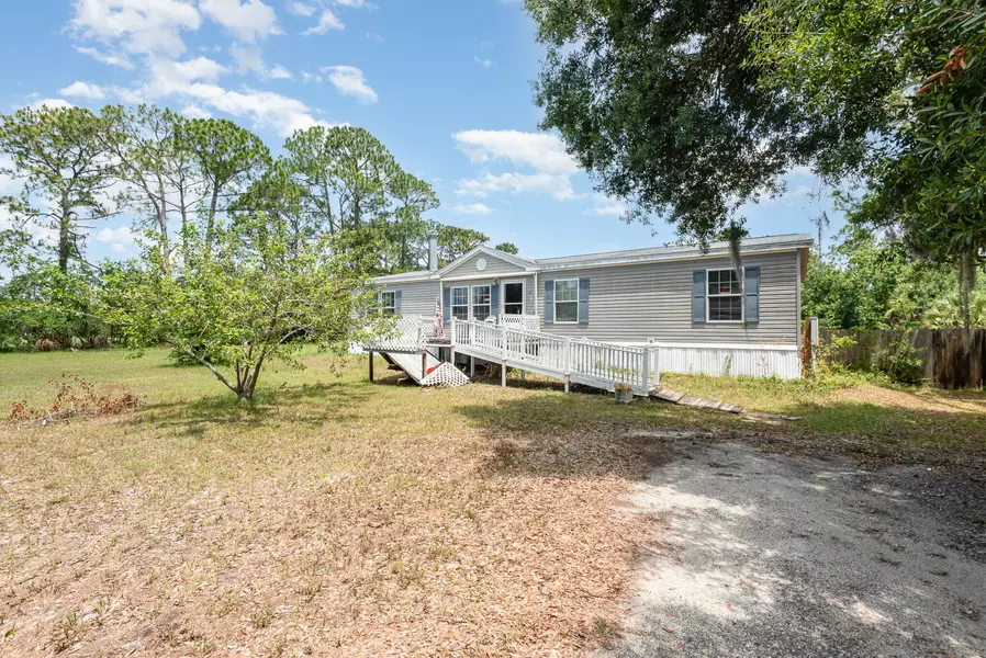 4850 Harrison RD, Mims, FL 32754