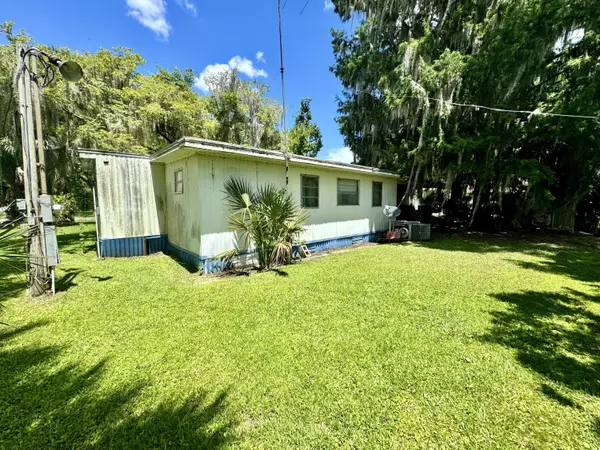 Astor, FL 32102,56248 Acorn RD