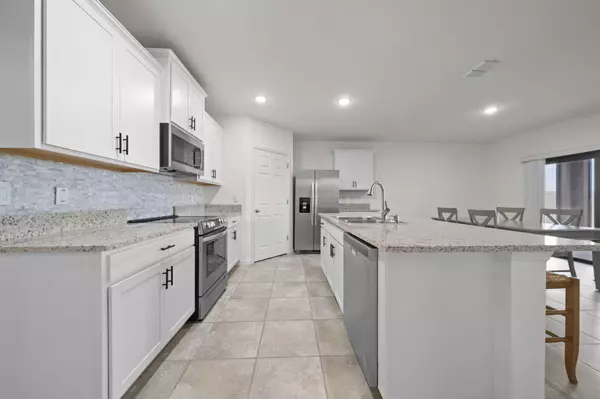 Palm Bay, FL 32909,1874 Capital DR SE