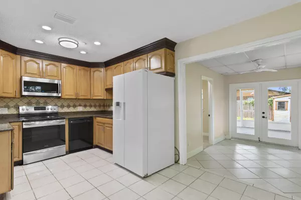 Vero Beach, FL 32968,3446 1st RD