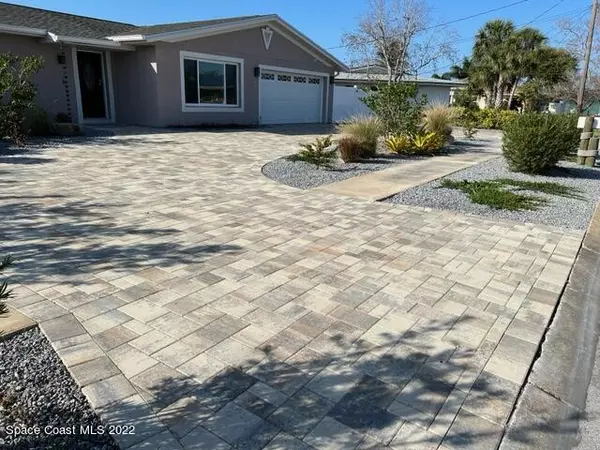 1665 S Shelter TRL, Merritt Island, FL 32952