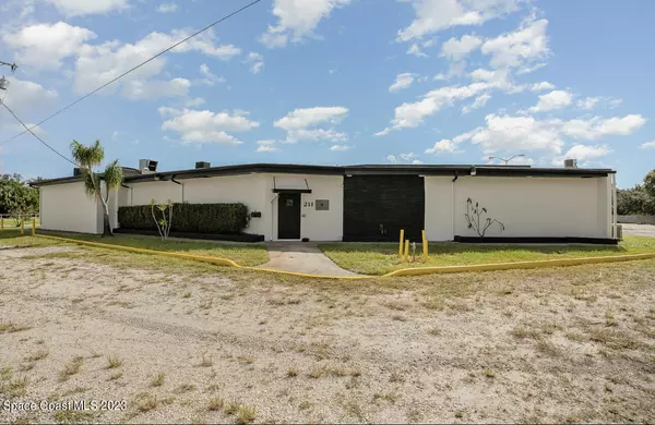 211 Nieman AVE, Melbourne, FL 32901