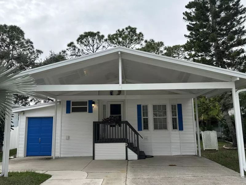 535 Lake DR #535, Titusville, FL 32780