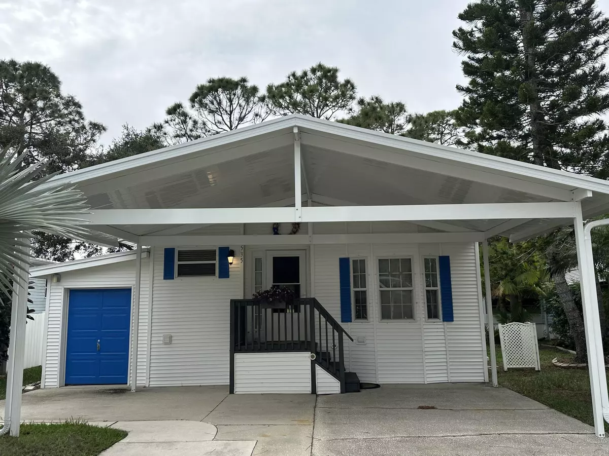 Titusville, FL 32780,535 Lake DR #535