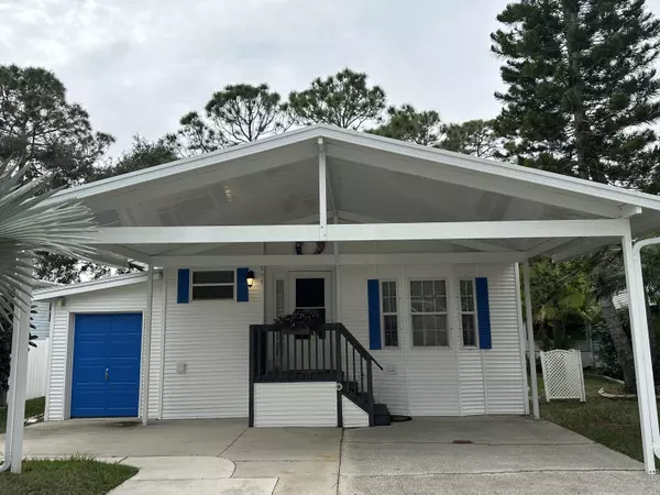 535 Lake DR #535, Titusville, FL 32780