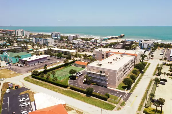 Cocoa Beach, FL 32931,125 Pulsipher AVE #402