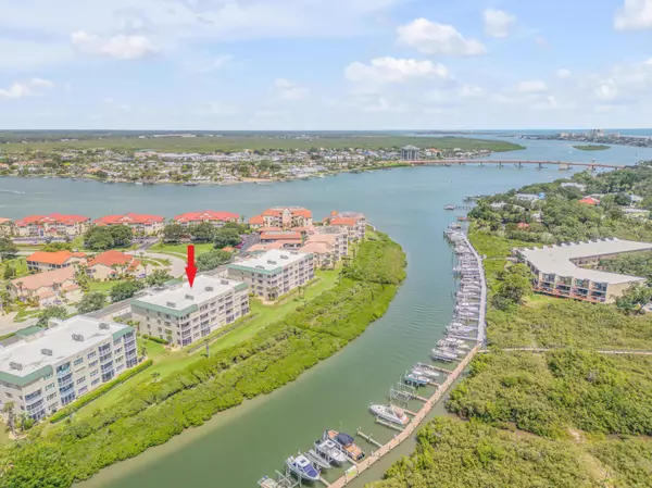 New Smyrna Beach, FL 32169,430 Bouchelle DR #402