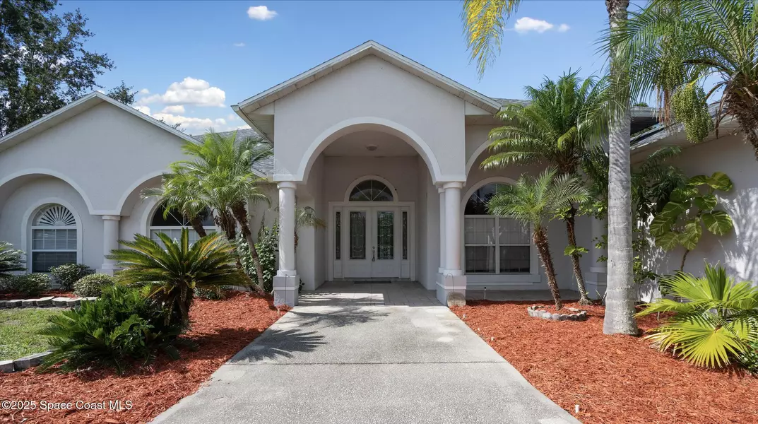 1847 Plantation CIR SE, Palm Bay, FL 32909