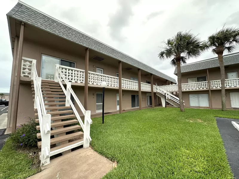 3150 N Atlantic AVE #24-220, Cocoa Beach, FL 32931