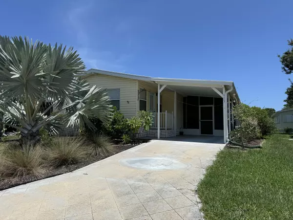 Barefoot Bay, FL 32976,903 Bougainvillea CIR