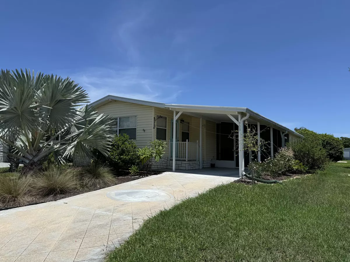 Barefoot Bay, FL 32976,903 Bougainvillea CIR