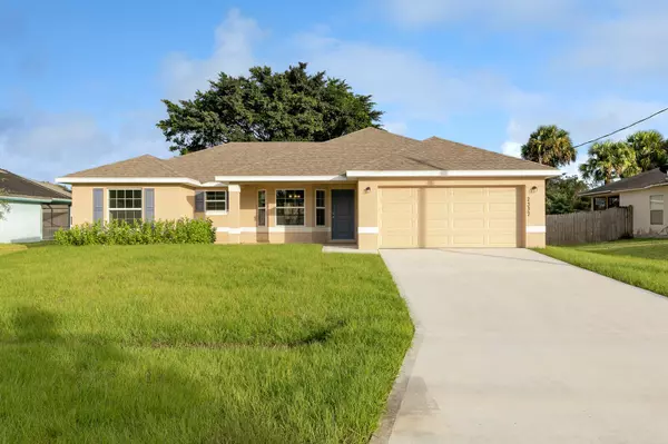 482 San Pedro AVE SW, Palm Bay, FL 32908