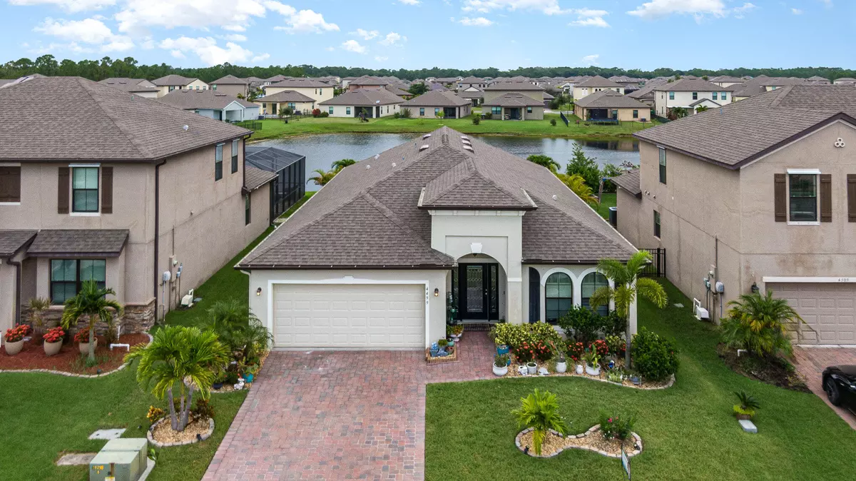 West Melbourne, FL 32904,4499 Alligator Flag