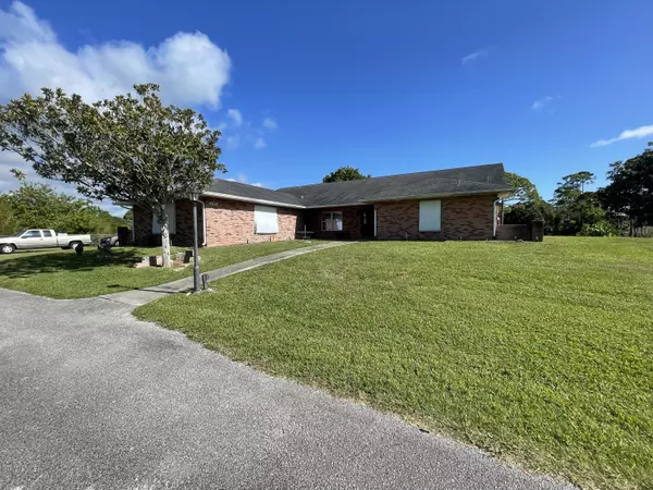 Grant, FL 32949,4950 Country Place