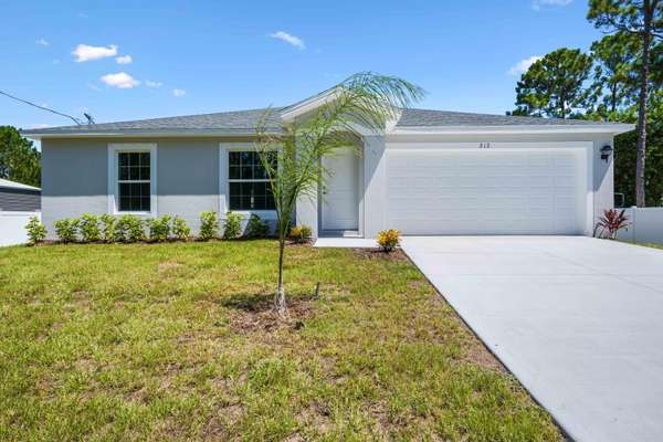 212 Dailey ST SE, Palm Bay, FL 32909