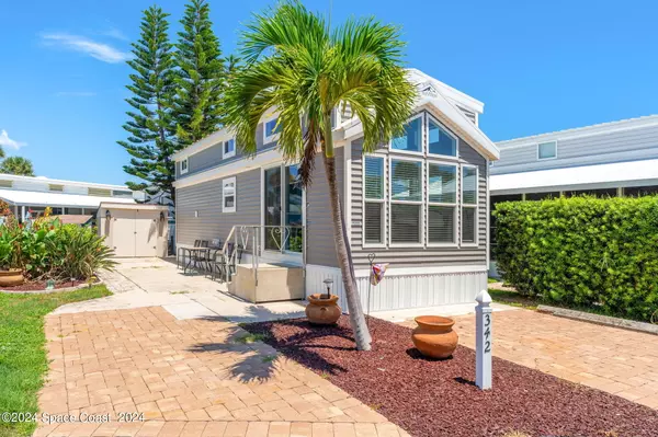 342 Carousel LN, Melbourne Beach, FL 32951