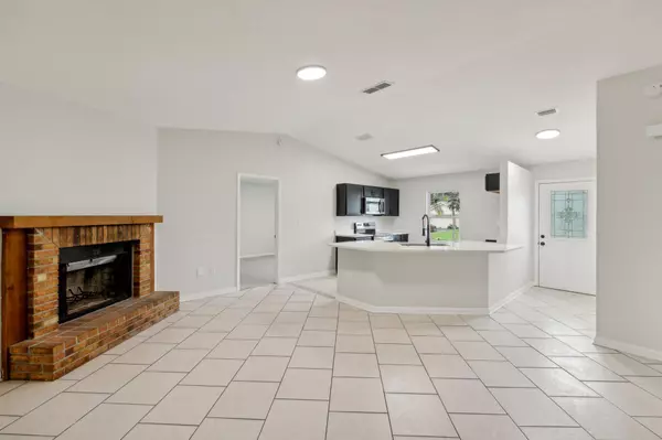 Palm Bay, FL 32907,373 Fernandina ST NW