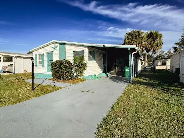 Barefoot Bay, FL 32976,478 Dolphin CIR