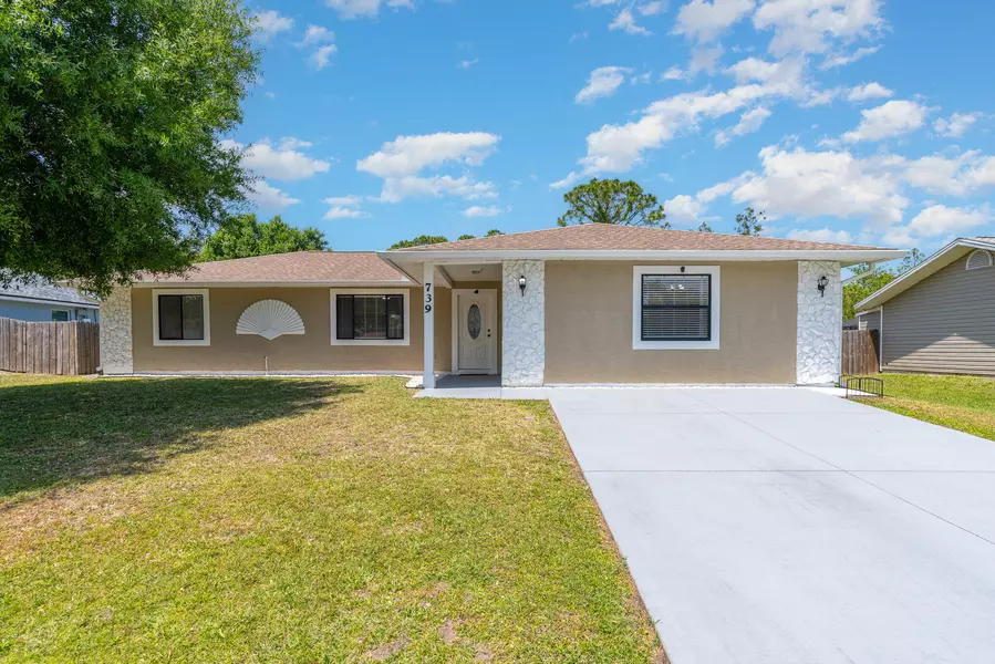 739 Thuringer ST NW, Palm Bay, FL 32907