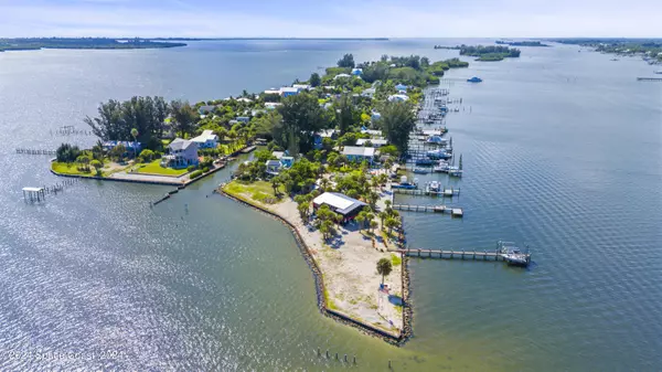 Grant Valkaria, FL 32949,8 Vip Island Unit A