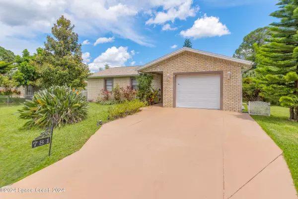 781 Aachen AVE NW, Palm Bay, FL 32907