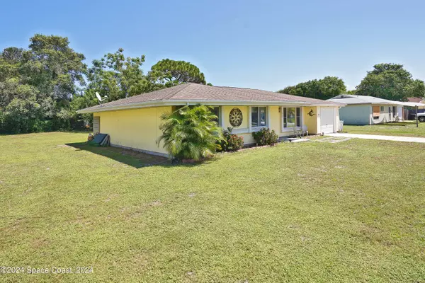 Palm Bay, FL 32905,1067 Galty CIR NE