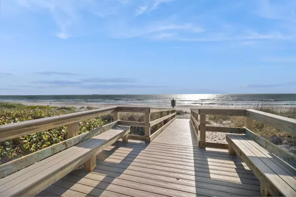 Cocoa Beach, FL 32931,4850 Ocean Beach BLVD #103