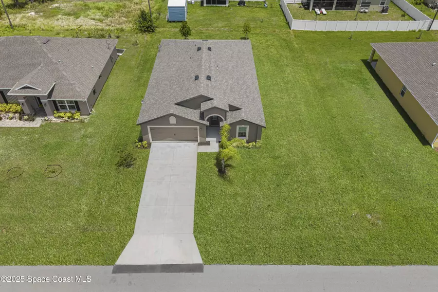 539 Hamwood ST SW, Palm Bay, FL 32908