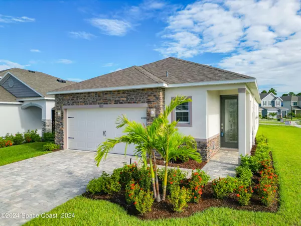 1035 Grantham LN SE, Palm Bay, FL 32909