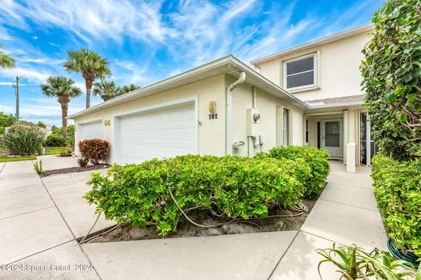 Indian Harbour Beach, FL 32937,202 Thatch Palm CT