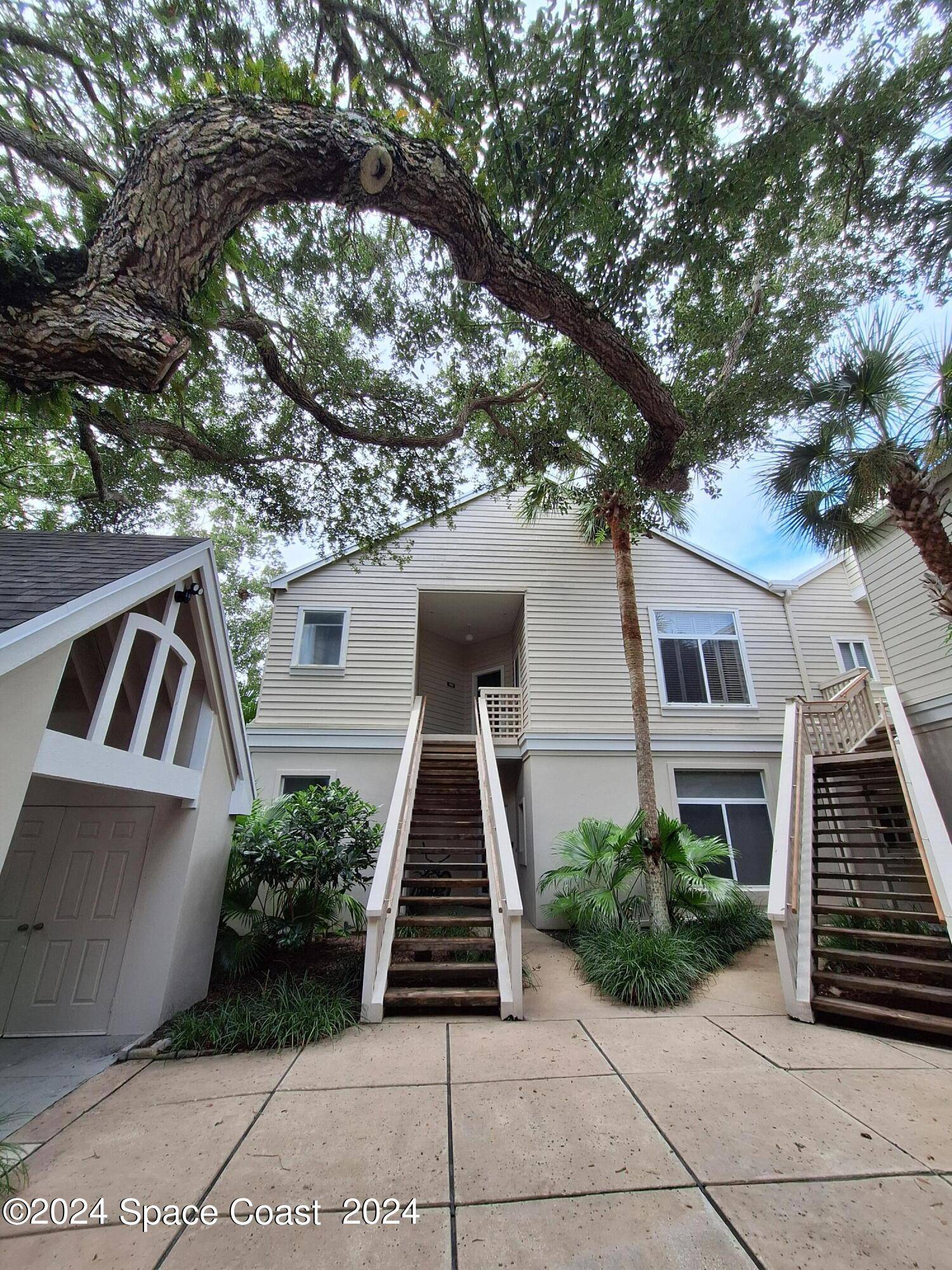 Vero Beach, FL 32963,1255 Winding Oaks CIR E #605