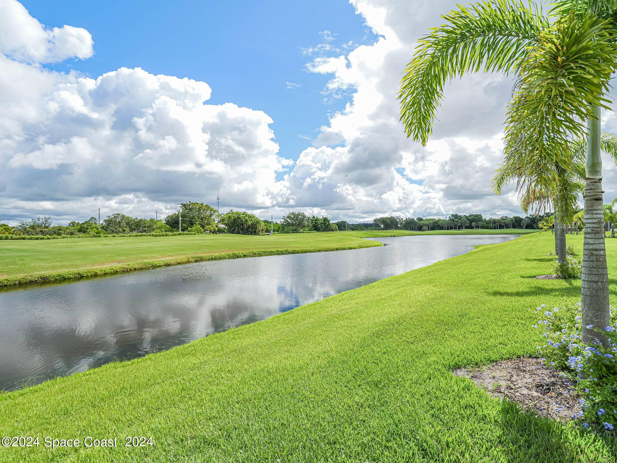 Vero Beach, FL 32966,7129 E East Village Square