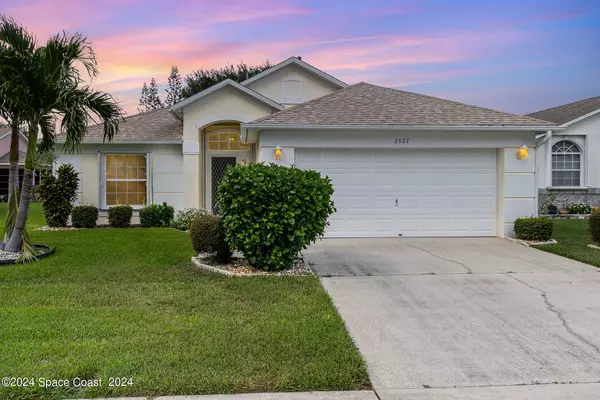 2327 Hidden Pine LN NE, Palm Bay, FL 32905