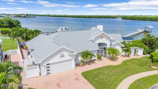 390 Wainai DR, Merritt Island, FL 32953