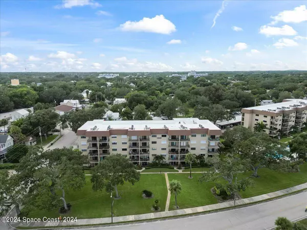 Rockledge, FL 32955,1049 Rockledge DR #106