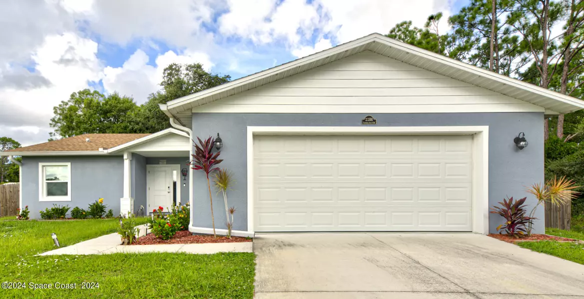 1186 Camas AVE NW, Palm Bay, FL 32907