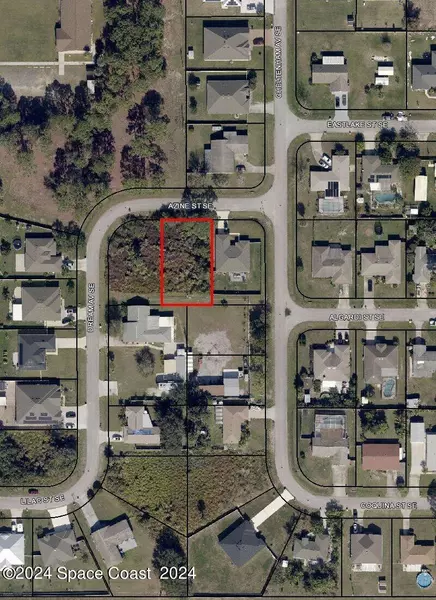 884 Azine ST SE, Palm Bay, FL 32909