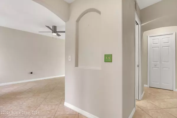 Palm Bay, FL 32905,612 Cedar Side CIR NE #118