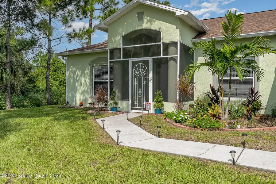 1119 Tower ST SE, Palm Bay, FL 32909