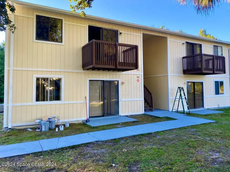 3923 Tree Ridge LN NE, Palm Bay, FL 32905