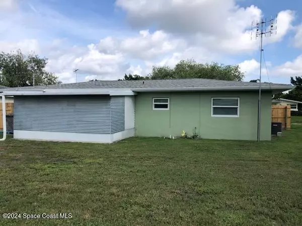 Melbourne, FL 32935,2429 Dakota DR