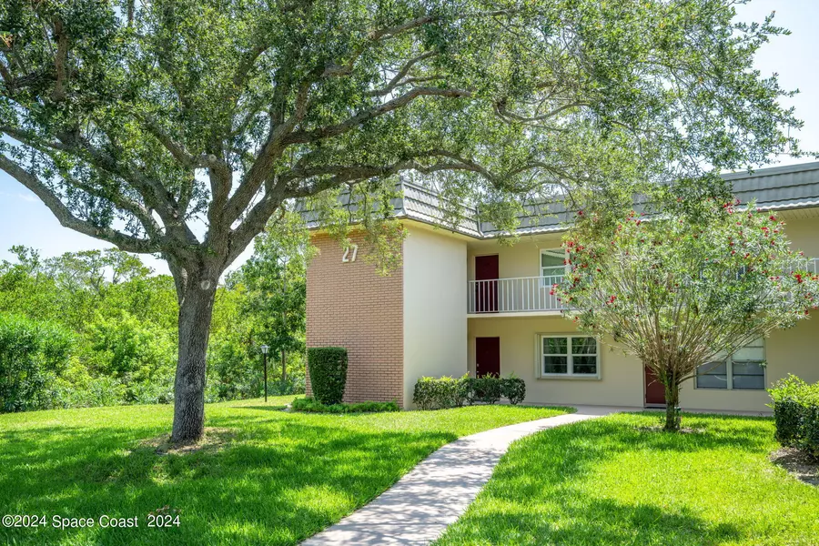 27 Vista Gardens TRL #107, Vero Beach, FL 32962