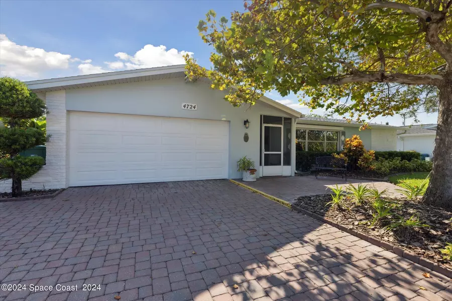 4724 Fairview DR, Cocoa Beach, FL 32931