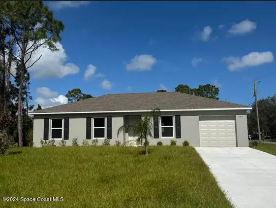 199 Titan RD SE, Palm Bay, FL 32909