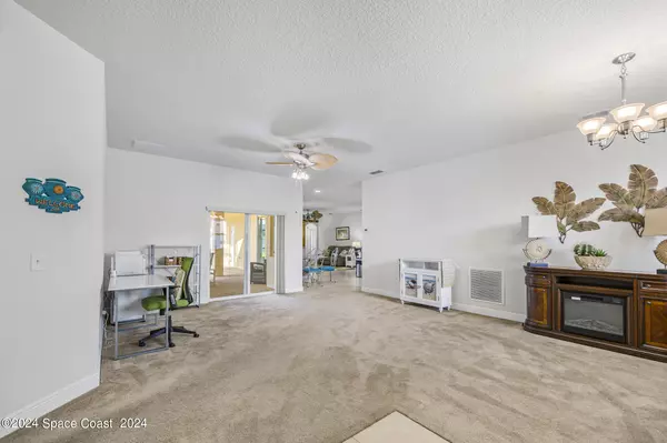 Rockledge, FL 32955,572 Glenbrook CIR