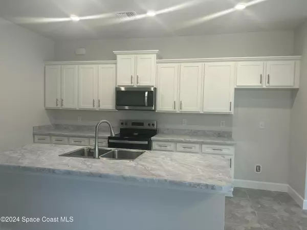 Palm Bay, FL 32909,1176 Canfield CIR